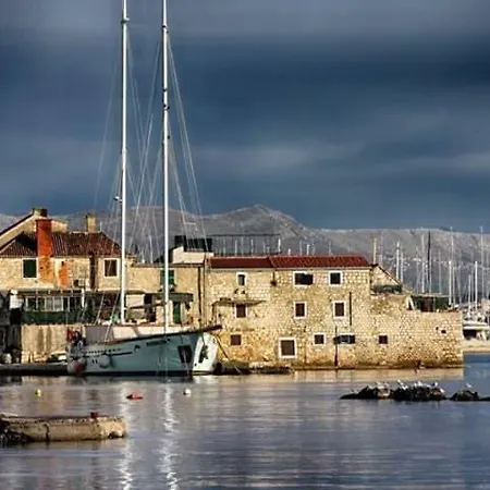 Marinovic Apartment Kaštela