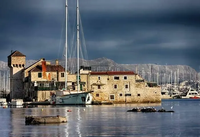 Marinovic Apartamento Kaštela